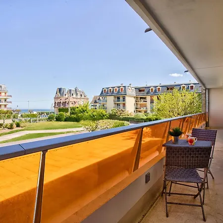 Apartment 2 Pieces Avec Balcon, Vue Et Parking - Fr-1-788-68