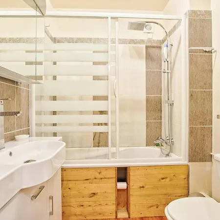 2 Pieces Avec Balcon, Vue Et Parking - Fr-1-788-68 公寓