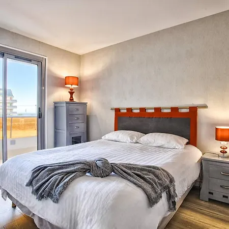 2 Pieces Avec Balcon, Vue Et Parking - Fr-1-788-68 *