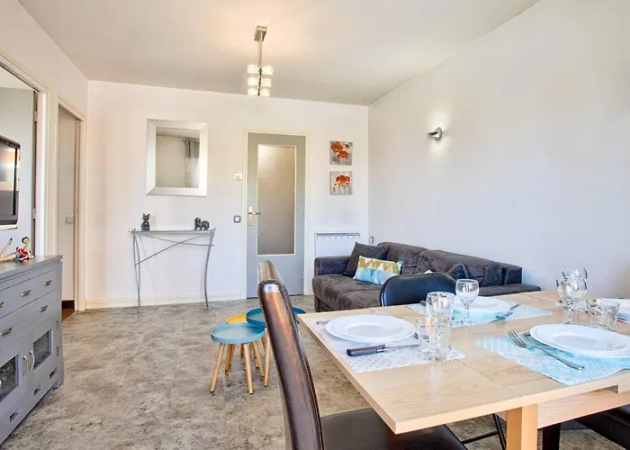 דירה 2 Pieces Avec Balcon, Vue Et Parking - Fr-1-788-68 קאבורג